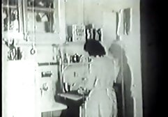 توسط یک جمعیت جوجه دمار از روزگارمان درآورد و دانلود فیلم پورنو گرافی به نوبه خود در گربه razebannaya خود را به پایان رسید
