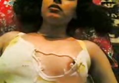 Blowjob عمیق آماتور به یک دختر با یک صورت کوچک دانلود رایگان سکس پورن شیرین